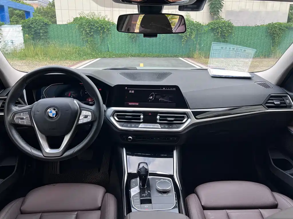 BMW 3 Series — миниатюра 8