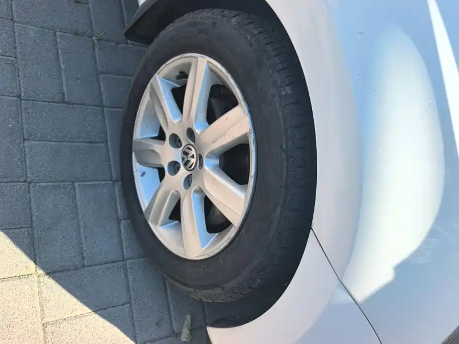 Volkswagen Polo — миниатюра 6