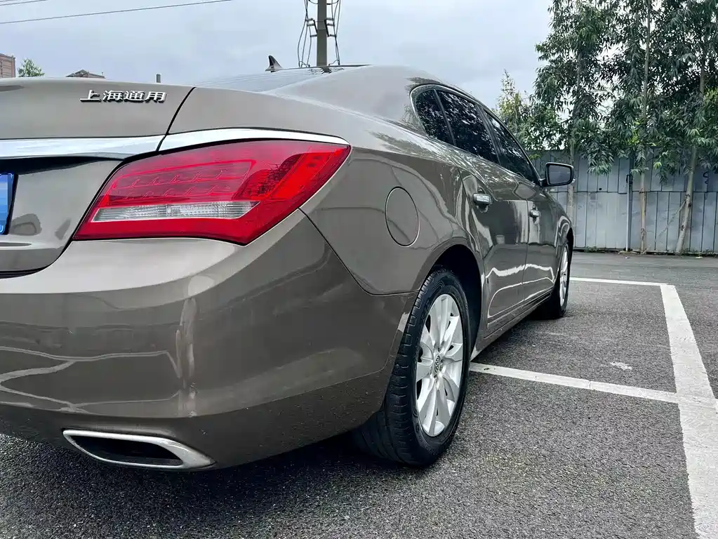 Buick LaCrosse — миниатюра 8