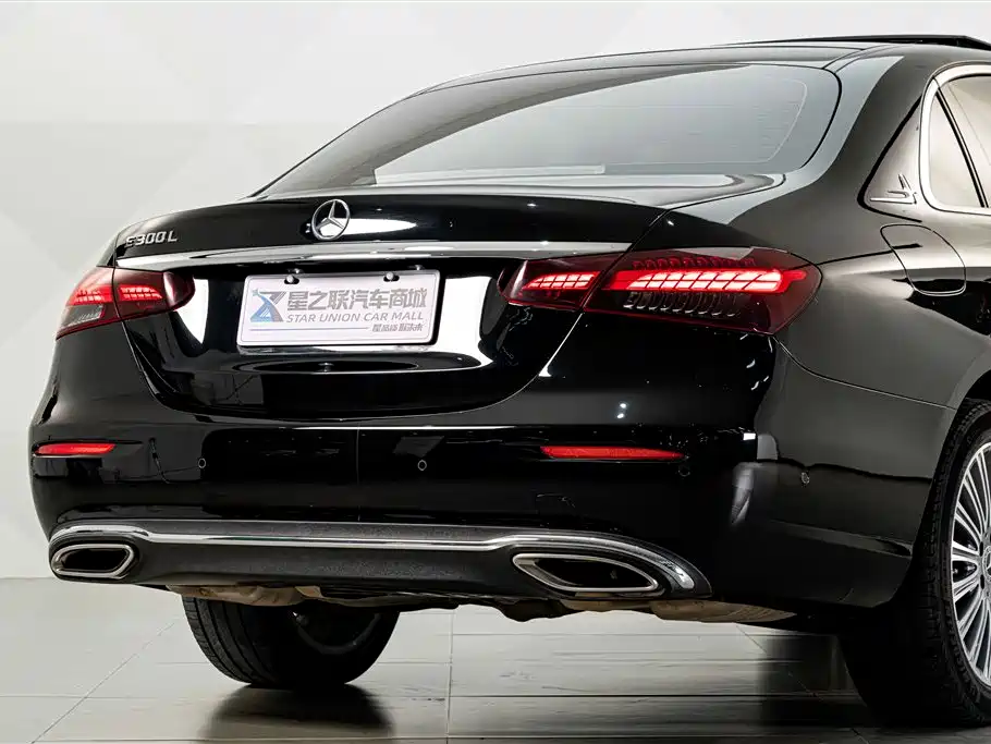 Mercedes-Benz E-Class — миниатюра 7