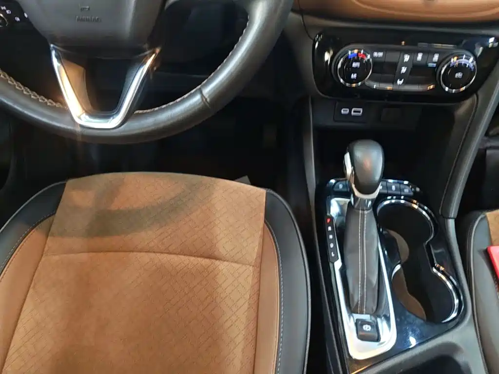 Buick Encore GX — миниатюра 14