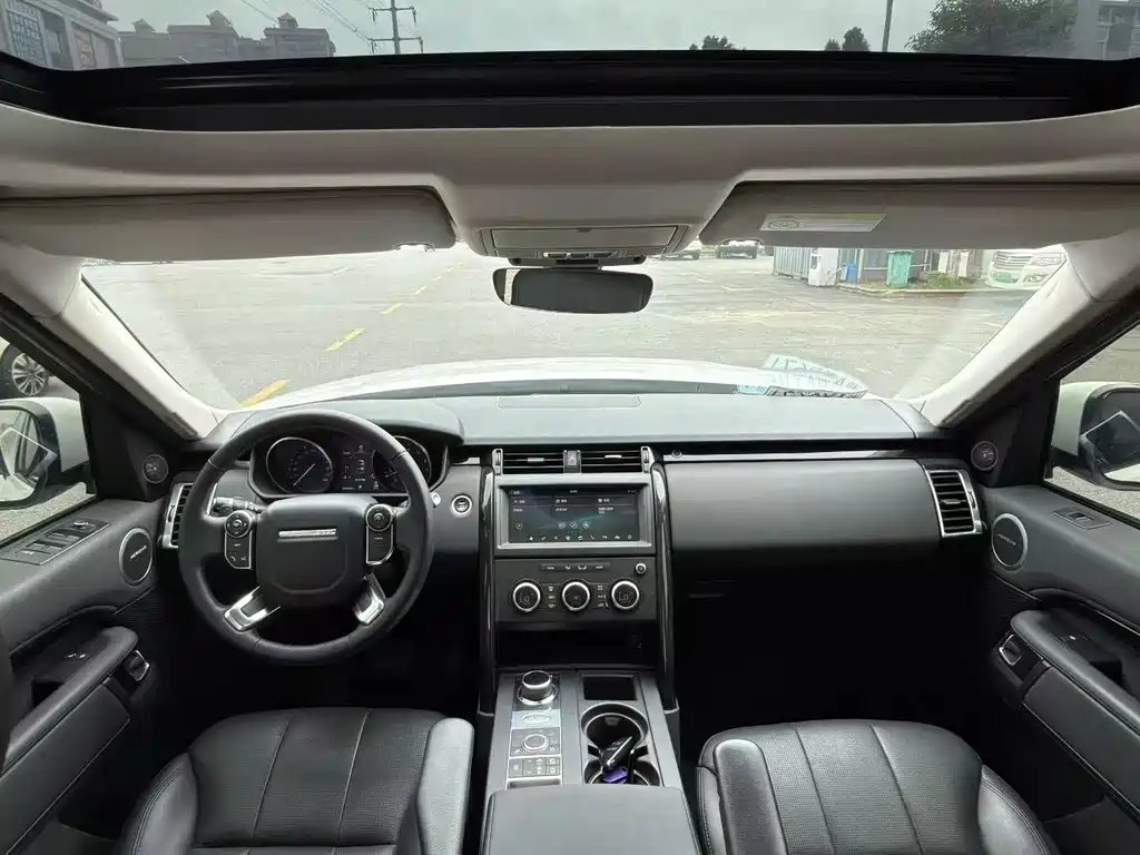 Land Rover Discovery 2017 3.0 SC V6 SE