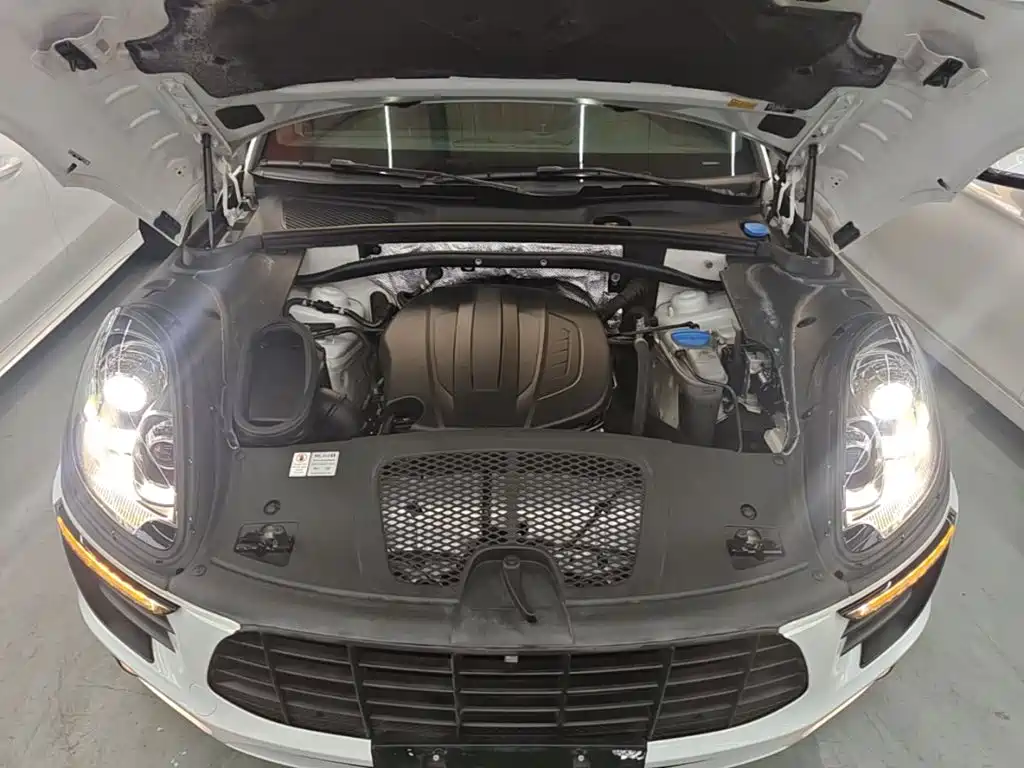 Porsche Macan — миниатюра 20