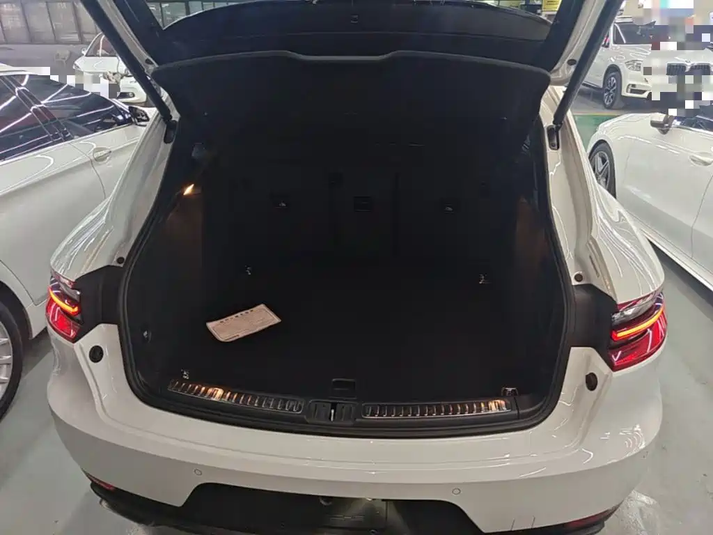 Porsche Macan — миниатюра 19