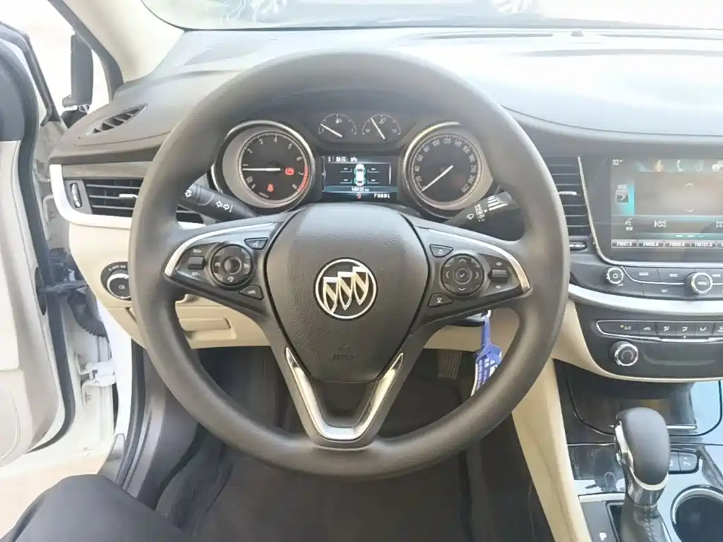 Buick Verano — миниатюра 11