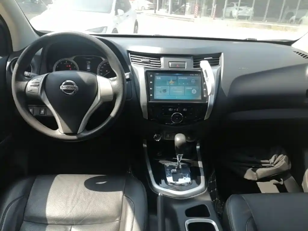 Nissan Terra — миниатюра 10