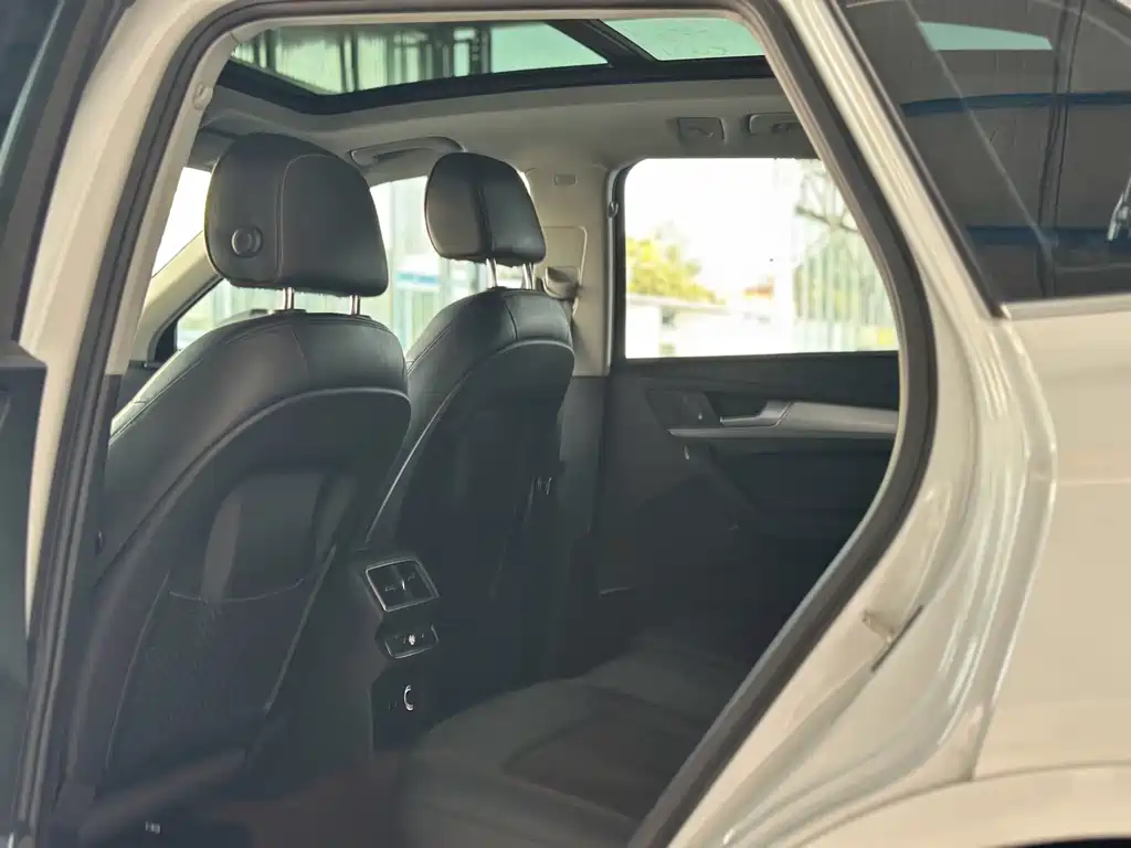 Audi Q5L — миниатюра 6