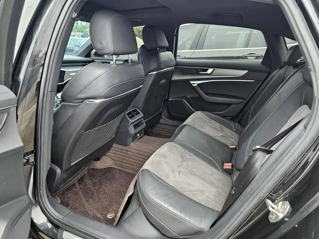 Audi A6L — миниатюра 6