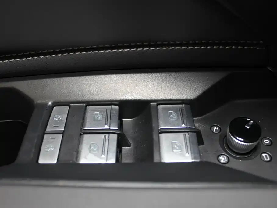 Audi Q4 e-tron — миниатюра 12