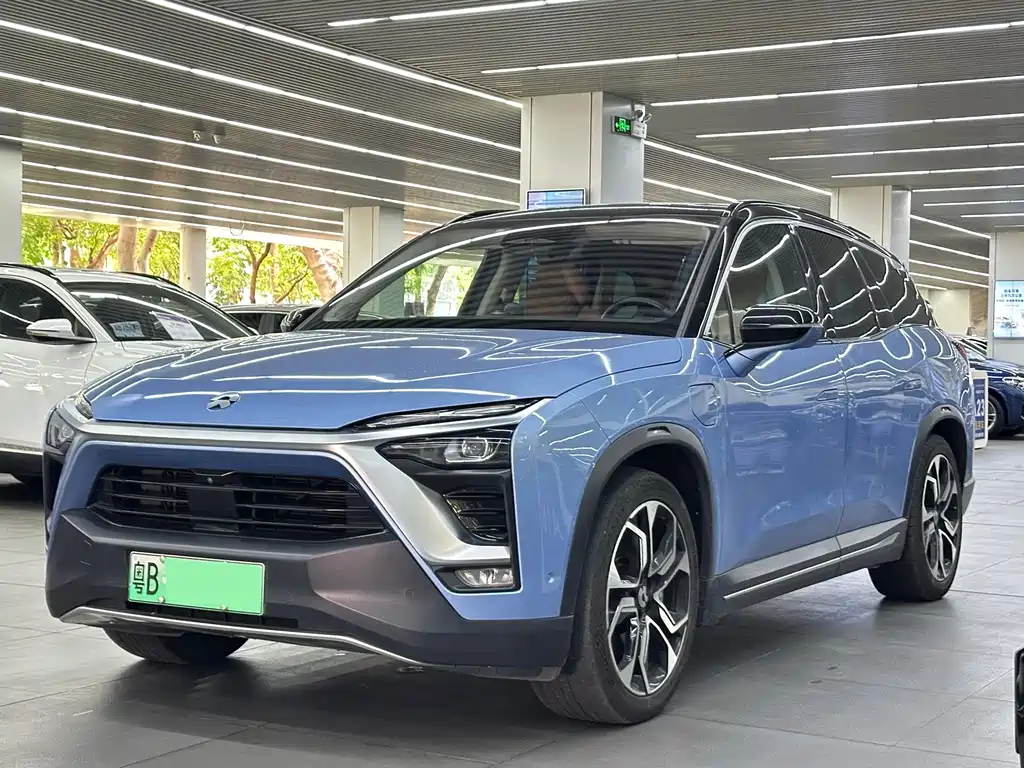 NIO ES8
