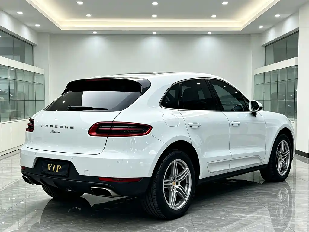 Porsche Macan — миниатюра 6