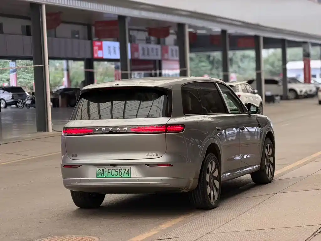VOYAH Taishan X8 — миниатюра 7