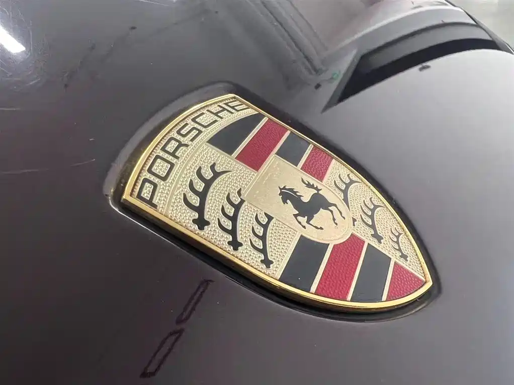 Porsche Cayenne — миниатюра 17