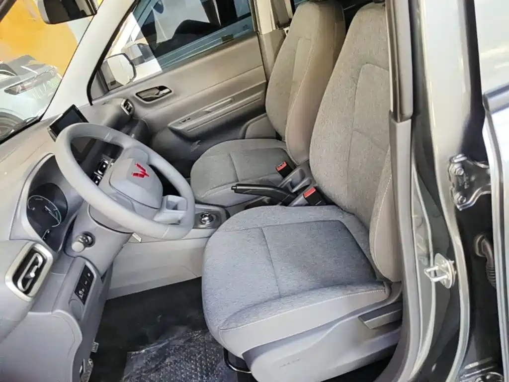 Wuling Hongguang EV — миниатюра 15