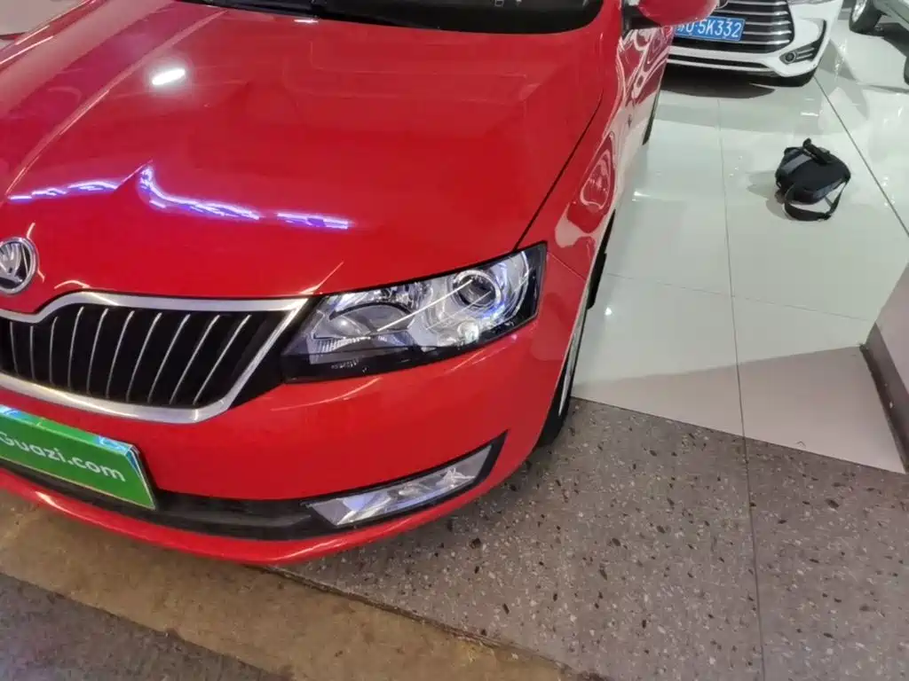 Skoda Rapid Spaceback — миниатюра 24