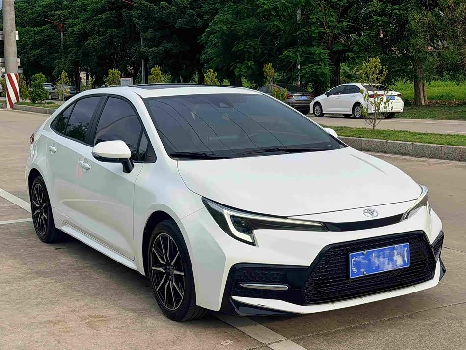 Toyota Levin 1.2 л 2023 г. Белый, пробег 35000 км