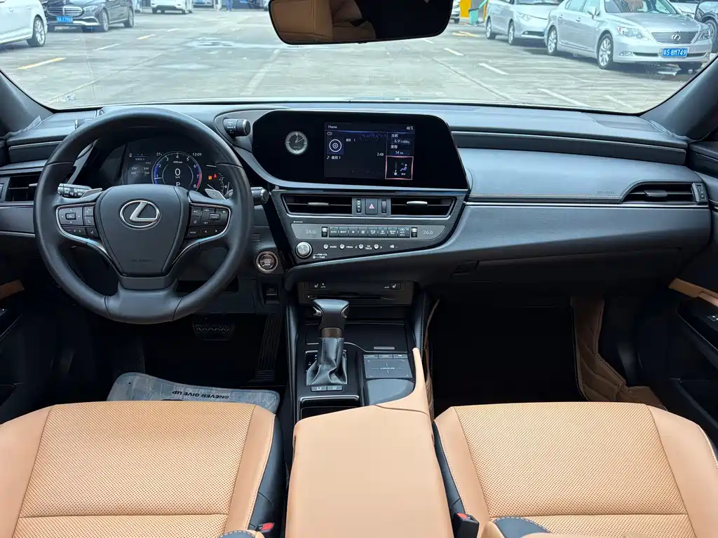 Lexus ES — миниатюра 10