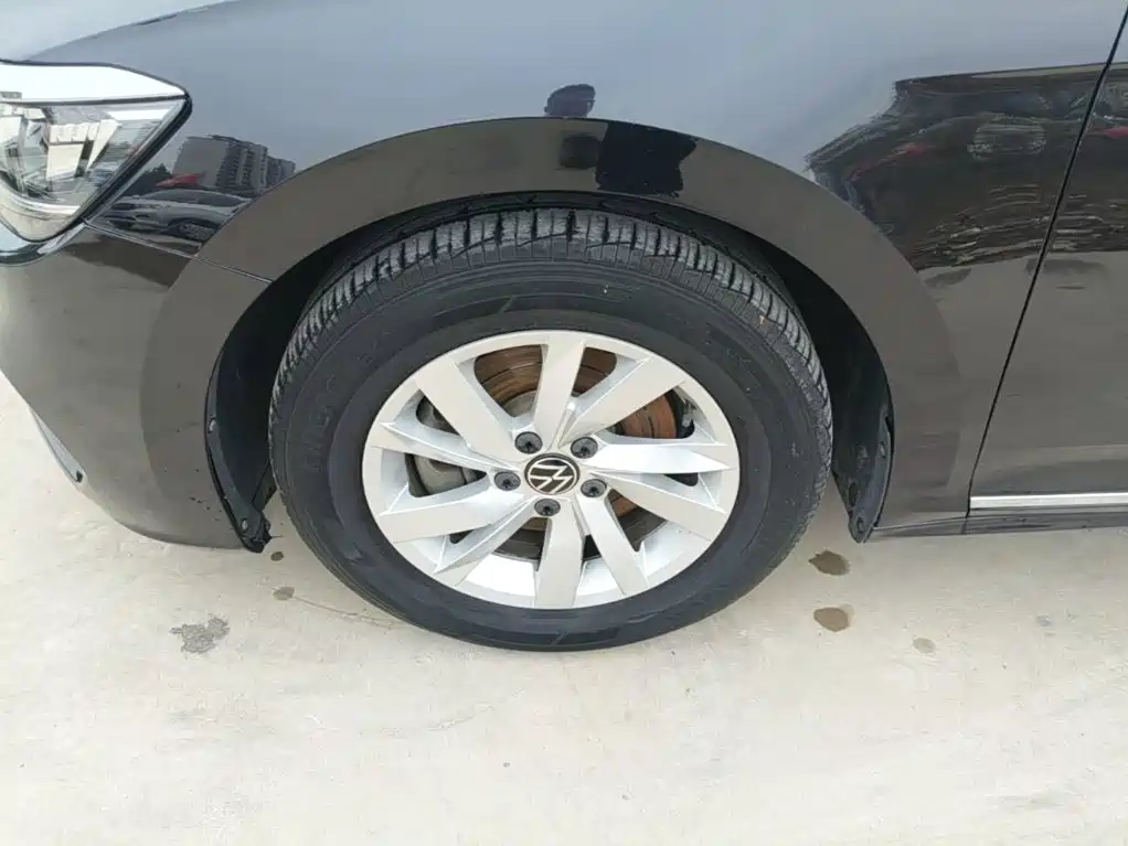 Volkswagen Passat — миниатюра 23
