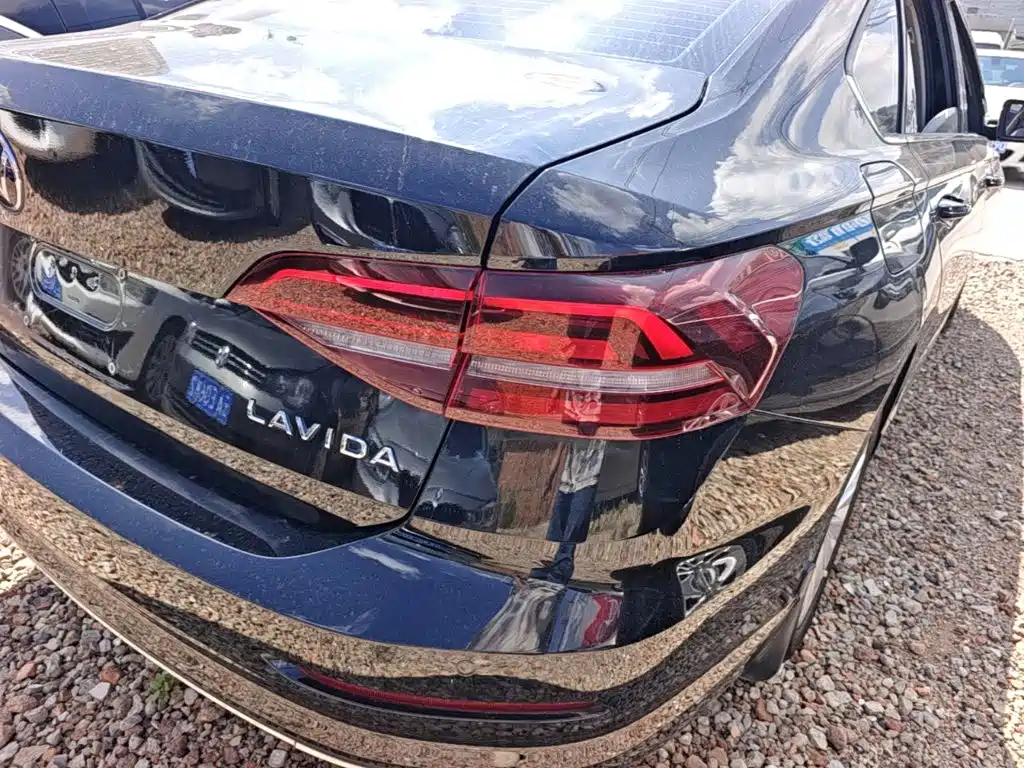 Volkswagen Lavida — миниатюра 8