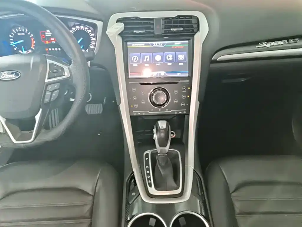 Ford Mondeo — миниатюра 13