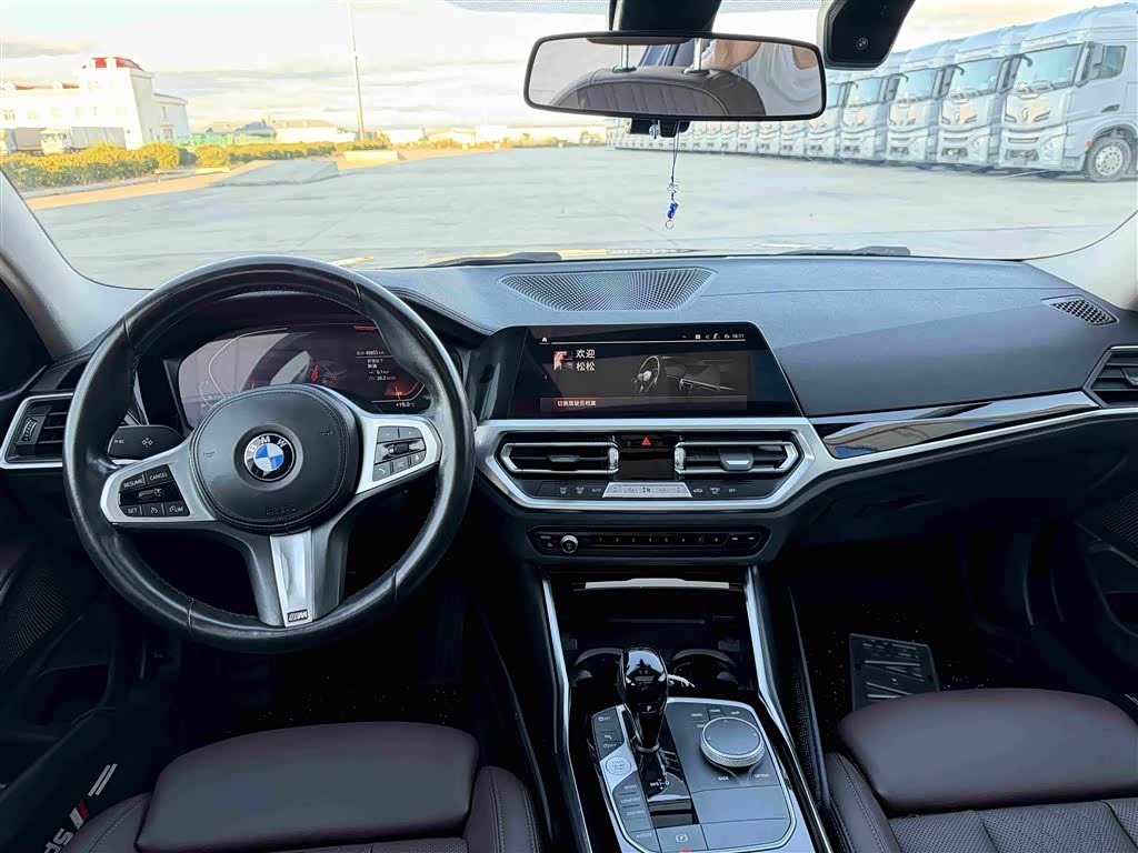 BMW 3 Series 2.0 л 2022 г. Чёрный, пробег 49000 км