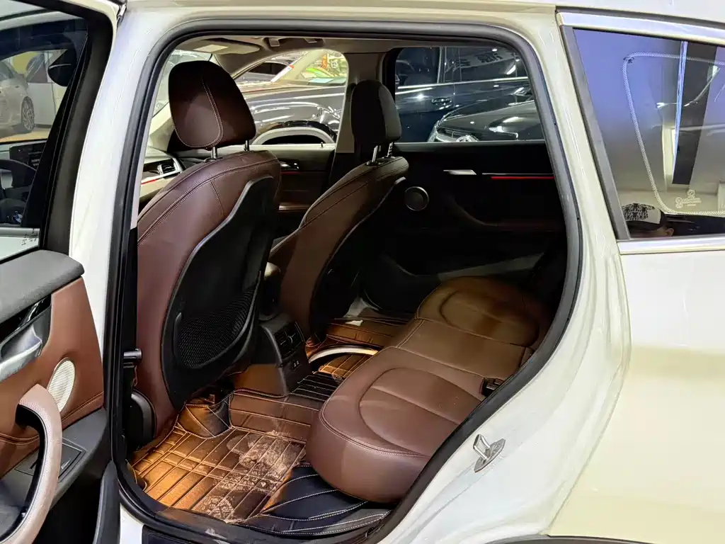BMW X1 — миниатюра 4