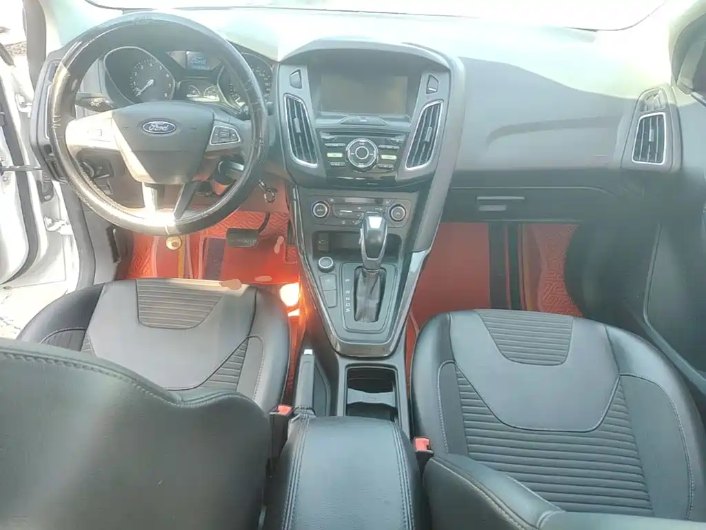 Ford Focus — миниатюра 10