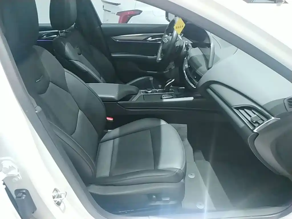 Cadillac CT5 — миниатюра 25