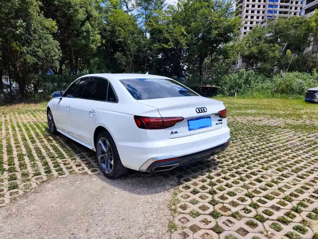 Audi A4L — миниатюра 13