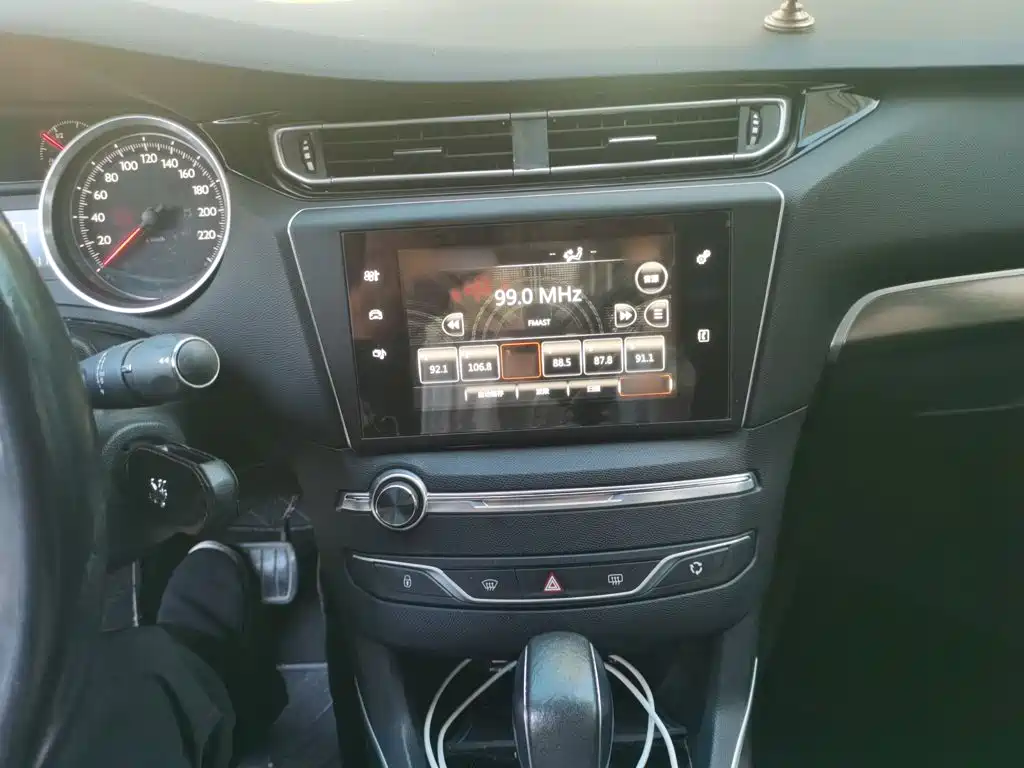 Peugeot 408 2016 1.6T AT Luxury