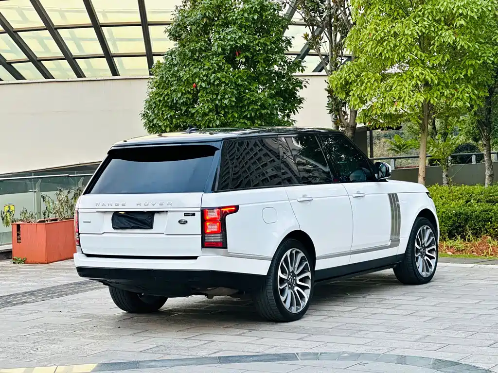 Land Rover Range Rover — миниатюра 16