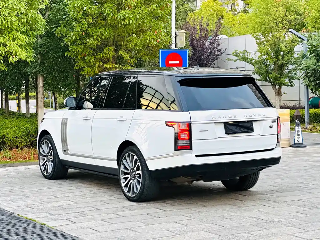 Land Rover Range Rover — миниатюра 14