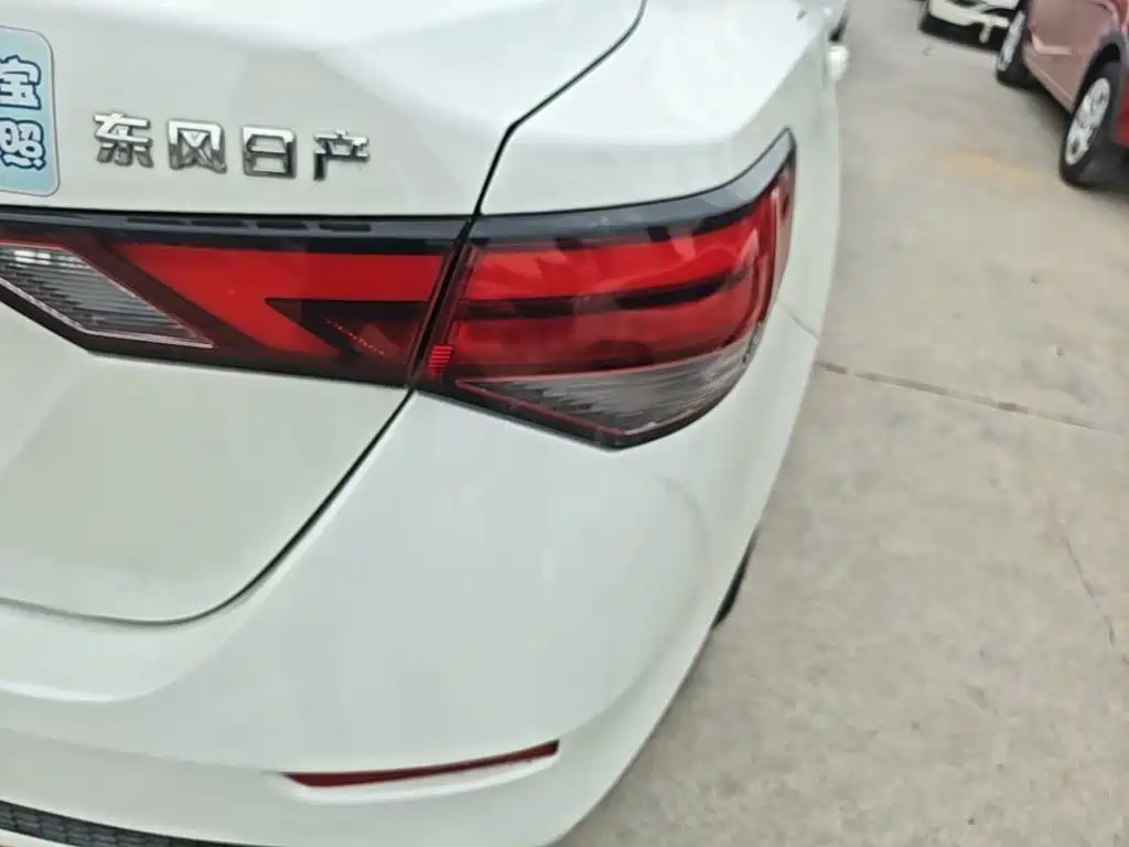 Nissan Sylphy — миниатюра 8