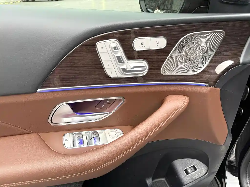 Mercedes-Benz GLE (Import) — миниатюра 5