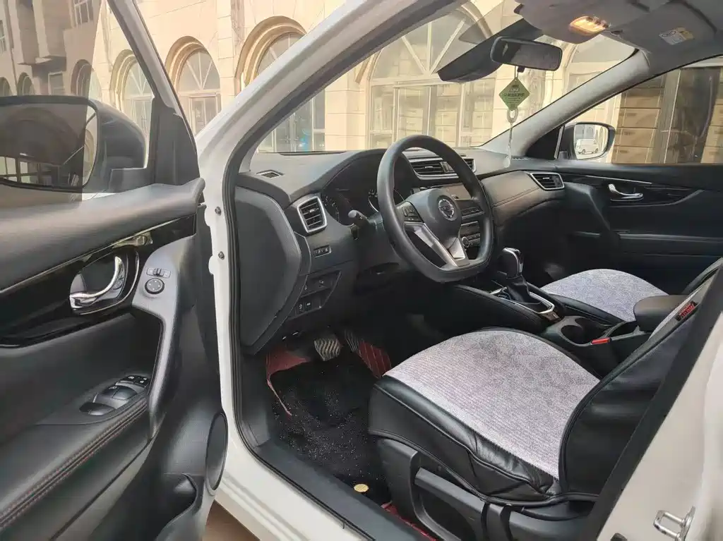 Nissan Qashqai — миниатюра 4
