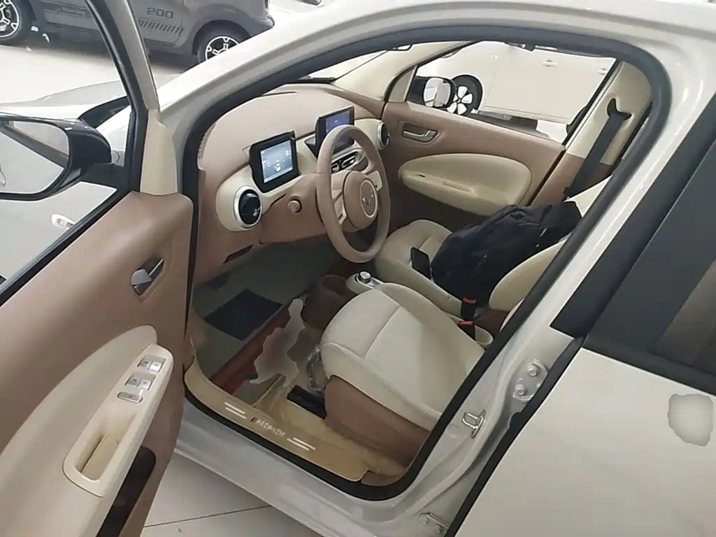 Wuling MINIEV — миниатюра 16