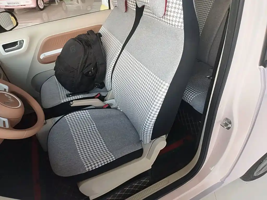 Wuling MINIEV — миниатюра 15