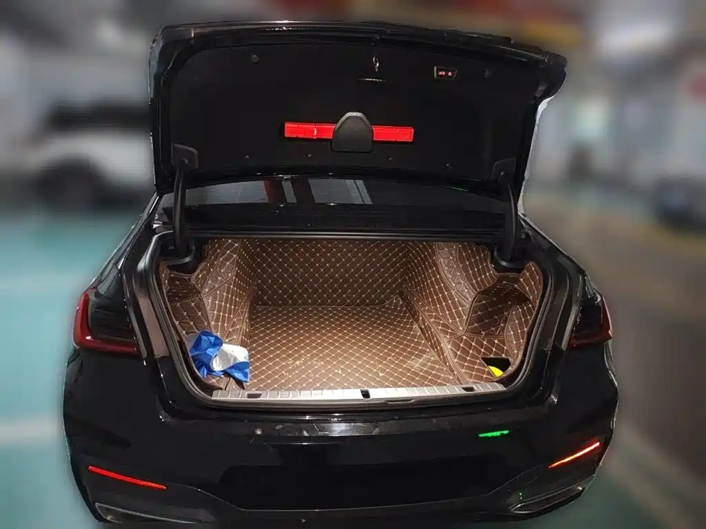 BMW 7 Series — миниатюра 20