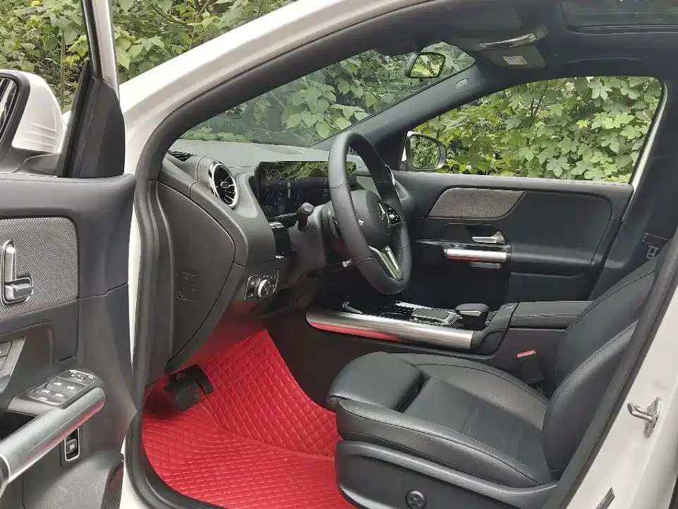 Mercedes-Benz GLA — миниатюра 9