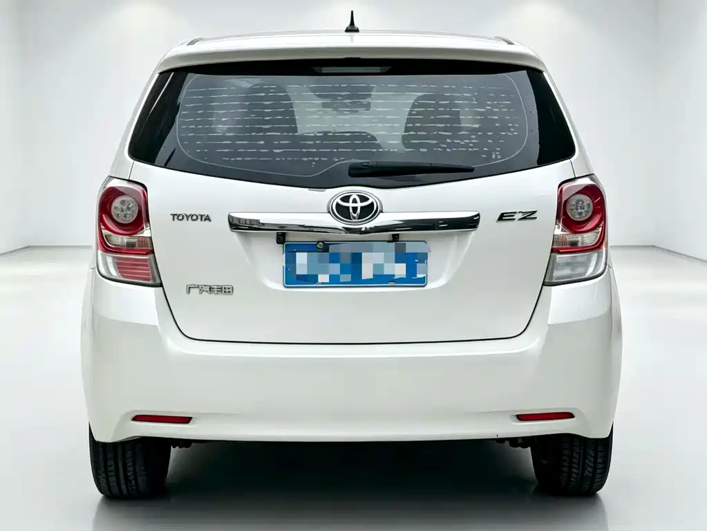 Toyota Verso — миниатюра 9