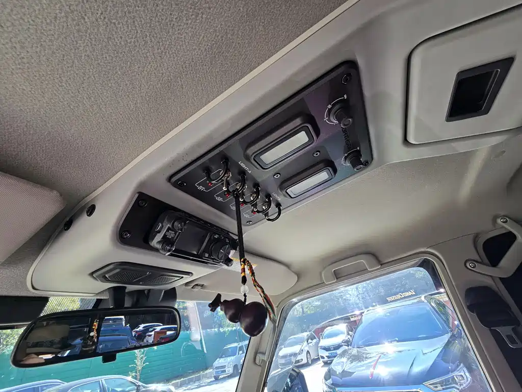 Toyota Land Cruiser — миниатюра 6
