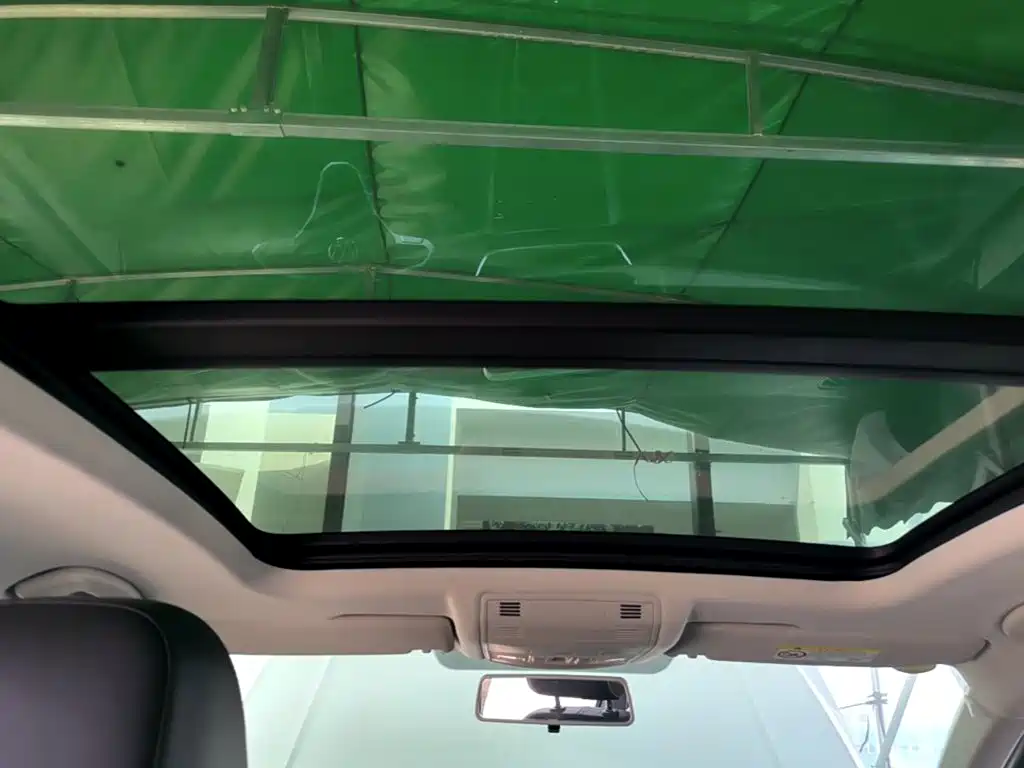 Volkswagen T-Roc — миниатюра 18