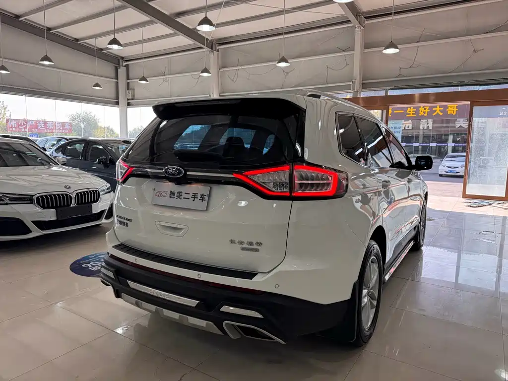 Ford Edge — миниатюра 5