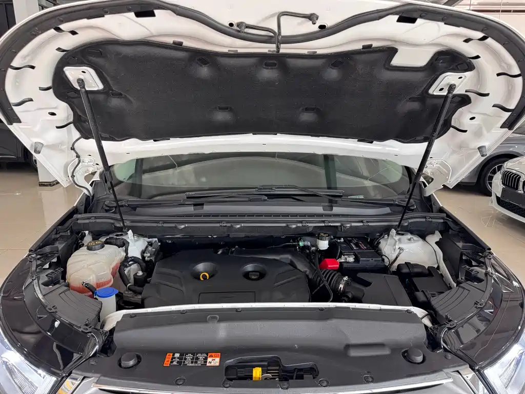Ford Edge — миниатюра 22