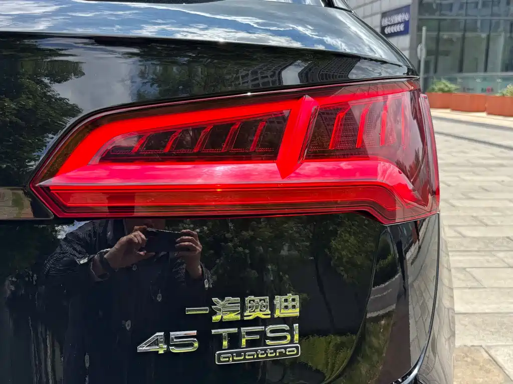 Audi Q5L — миниатюра 25