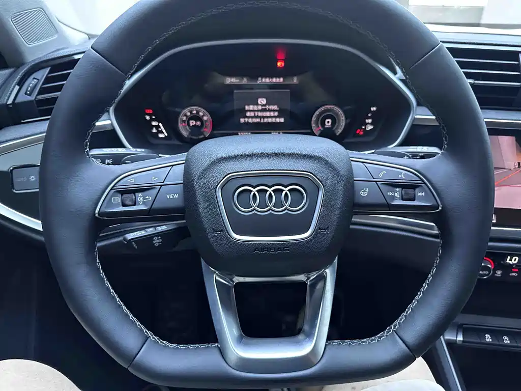 Audi Q3 — миниатюра 13