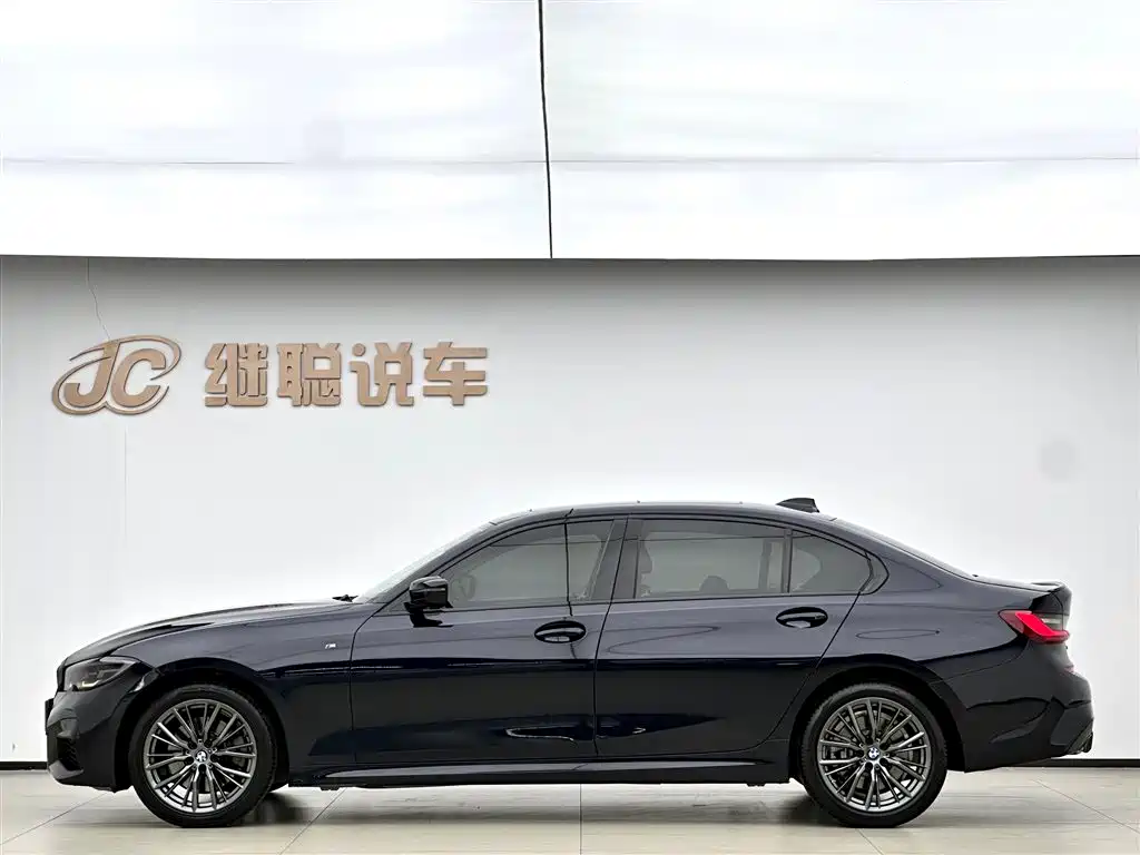 BMW 3 Series 3 2022 330Li xDrive M Sport