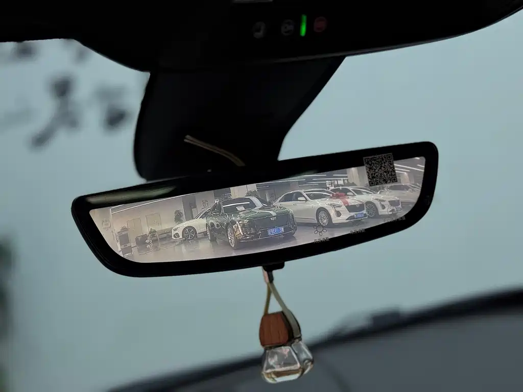 Cadillac XT5 — миниатюра 12