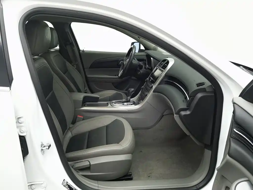 Chevrolet Malibu — миниатюра 23