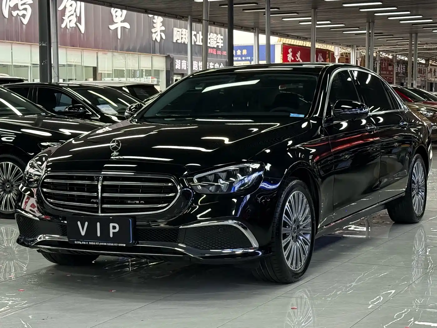 奔驰E级 2023款 改款 E 300 L 豪华型 2023